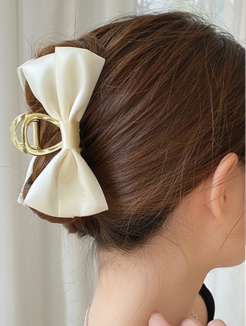 White Bow Metal hair Clip